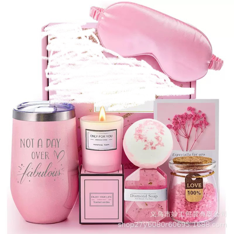 traje rosa 2