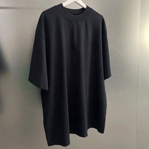 Camiseta de Cuello Redondo con Logotipo Personalizado para Hombre, 100% Algodón Puro, Color Sólido Neutro - Product Image 5