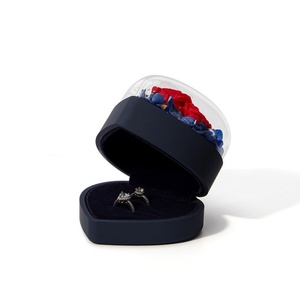 Collier pendentif en forme de cœur avec fleur préservée, joli coffret cadeau miniature, bouquet de roses en savon, boîte à bijoux pour la Saint-Valentin - Product Image 5