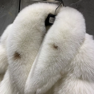 Cappotti Invernali in Vera Pelliccia di Volpe, Giacca Calda in Pelliccia di Volpe con Motivo a Pois per Donna - Product Image 3