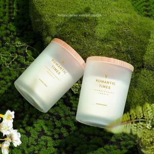 Bougies parfumées en cire de soja dans des pots en verre de luxe, étiquette privée, avec couvercle en bois, bougie aromathérapeutique longue durée - Product Image 2