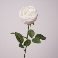 Roses artificielles de haute qualité, fleurs artificielles au toucher réel, roses blanches, fleurs artificielles pour la décoration de la maison et des mariages