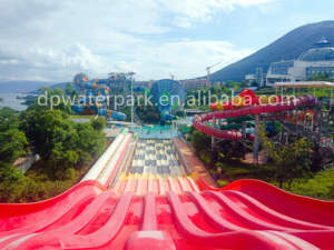 Combinaison <span class=keywords><strong>de</strong></span> toboggans pour <span class=keywords><strong>jeux</strong></span> <span class=keywords><strong>d</strong></span>'<span class=keywords><strong>eau</strong></span> personnalisés Grand <span class=keywords><strong>tapis</strong></span> <span class=keywords><strong>de</strong></span> manèges pour aire <span class=keywords><strong>de</strong></span> <span class=keywords><strong>jeux</strong></span> aquatiques Toboggan Rainbow Speedway Parc aquatique intérieur personnalisé 6-8mm - Product Image 6