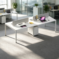 Bureau de personnel modulaire blanc moderne et durable avec cloison amovible, design écologique pour plusieurs postes de travail