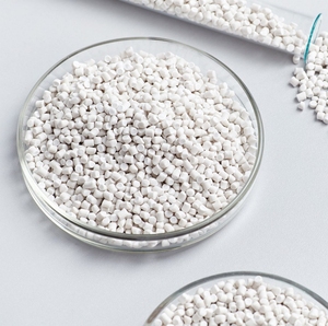 Masterbatch de remplissage PE pour film soufflé, haute teneur en carbonate de calcium, remplissage plastique, approvisionnement en vrac, prix compétitif - Product Image 1