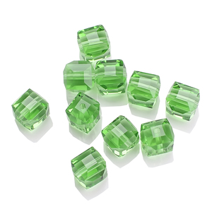 Yiwu 10MM perles de cristal carrées <span class=keywords><strong>pour</strong></span> la fabrication de bijoux Cube verre entretoise perles collier faisant des breloques pendentif accessoires - Product Image 6