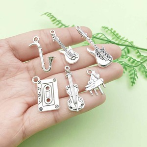 Pendentif en alliage d'argent antique en forme d'instruments de musique, formes variées, pour la fabrication de bracelets, accessoires de bijoux DIY - Product Image 2