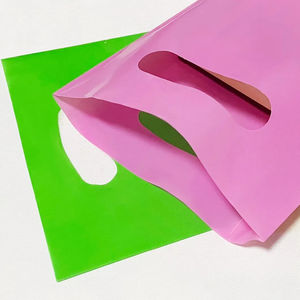 Logo personnalisé imprimé pli en plastique découpé poignée transporter des sacs d'emballage à provisions pour les achats au détail de boutique - Product Image 3