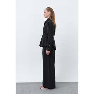 Ensemble tunique et pantalon noir pour femme Puane avec détail de passepoil au dos - Tenue moderne et confortable en deux pièces pour un style au quotidien - Product Image 3