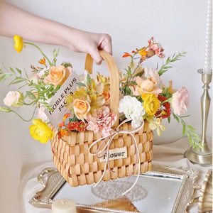 Panier à fleurs en osier rectangulaire, panier à fleurs fraîches, style pastoral, panier cadeau - Product Image 1