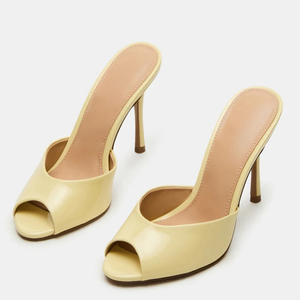 Mules à talons hauts et fins pour femmes, personnalisables avec logo, bout ouvert, grande taille 45, en cuir verni brillant, coupe large, pour tenues habillées - Product Image 5