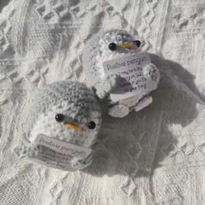 Nouvelle poupée pingouin mignonne, faite à la main au crochet, carte d'énergie positive, tricot en laine, peluche émotionnelle, porte-clés en laine, tissage frontal - Product Image 5