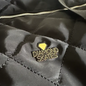 Juego de Broches Esmaltados al por Mayor |   Pin Decorativo para Solapa, Accesorios de Ropa, Regalo de Cumpleaños, Navidad o Festividades para Niñas y Mujeres - Product Image 5