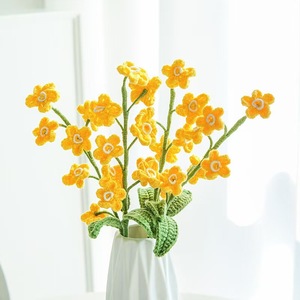 Fleur au crochet éclatante, fleur de mignonnette pour cadeau d'amoureux, bouquet floral doux pour décoration de table, poupée au crochet multicolore - Product Image 6