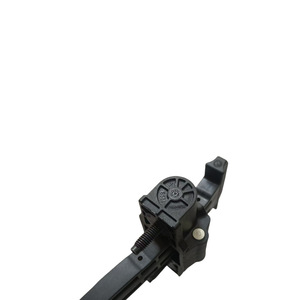 Limitador de Puerta Trasera para Mazda 3, BCJH-72-270B, Soporte de Bisagra, Pieza Original - Product Image 2