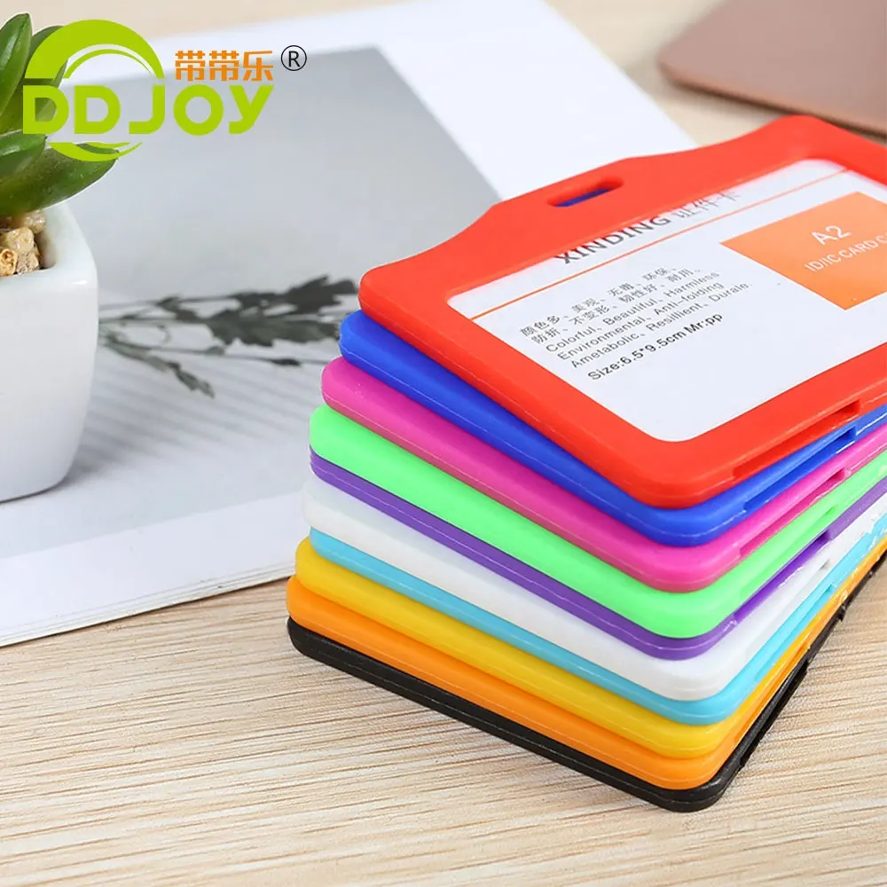 Ucuz yüksek kaliteli kimliği kimlik kartı özel UV baskı şirketi iş kabul boyun Polyester kordon ile plastik kimlik kartı tutucu