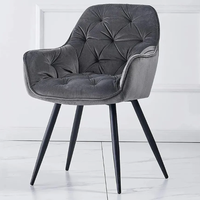 Chaise de salle à manger moderne de luxe en velours bleu avec pieds noirs robustes pour la maison, l'hôtel, l'appartement