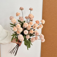 Realistiche Champagne Pompon Chrysanthemum met meerdere bloemknoppen, zijden bloembol voor bruidsboeket, thuisdecoratie, groothandel