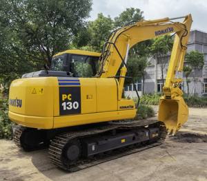Excavadora usada de alta calidad y original, máquina excavadora de orugas usada en Japón, Pc 130-7 Komatsu Digger a la venta - Product Image 2