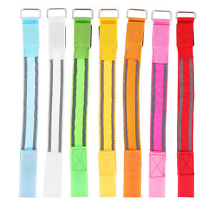 Sport de nuit course bracelet réfléchissant réglable Rechargeable sangle sécurité marche cyclisme Concert extérieur éclairer <span class=keywords><strong>brassard</strong></span> - Product Image 1