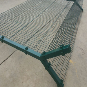 Kit de Valla de Alambre Metálico Fácil de Montar con Postes para Barrera Temporal en Obras de Construcción - Product Image 5