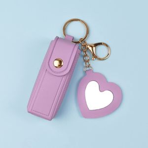 Llavero Portabálsamo Labial y Brillo Labial, Mini Estuche de Cuero PU con Etiqueta Privada, Bonito y Compacto - Product Image 4