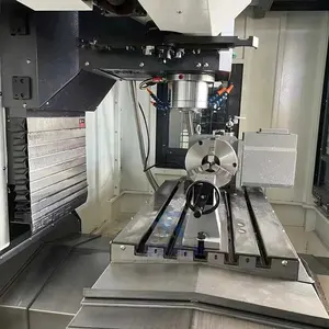 Hete Verkoop Vmc855 Frezen Verticale Cnc 4-As Bewerkingscentrum Hiwin Lineaire Geleiderail Cnc Freesmachine Metaal