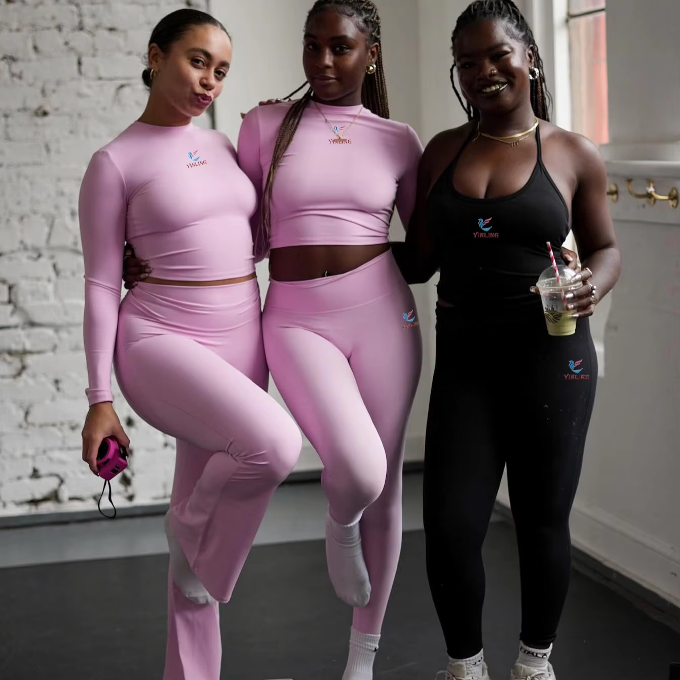 Custom Logo Wholesale Gym Tights Sexy Sport Wear Sets Seamless Long Sleeve Yoga Set