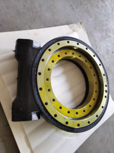 DCウォームデュアル軸24Vシステムギアベアリングレートドライバー速度油圧カルーセル旋回ドライブを備えたソーラーモータートラッカー用にスルー - Product Image 3