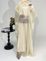 Abaya kaftan gris scintillant avec cape pour femmes ensemble deux pièces Robe de soirée islamique fluide élégante et modeste Robe Maxi pour la fête de l'Aïd