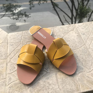 Sandalias De Peluche รองเท้าแตะสำหรับผู้หญิง,รองเท้าสไลด์<span class=keywords><strong>ล</strong></span>ำลองทรงแบนรองเท้าแตะดีไซน์เนอร์<span class=keywords><strong>ชื่อ</strong></span>ดังแบรนด์ดังสำหรับฤดูร้อน - Product Image 5