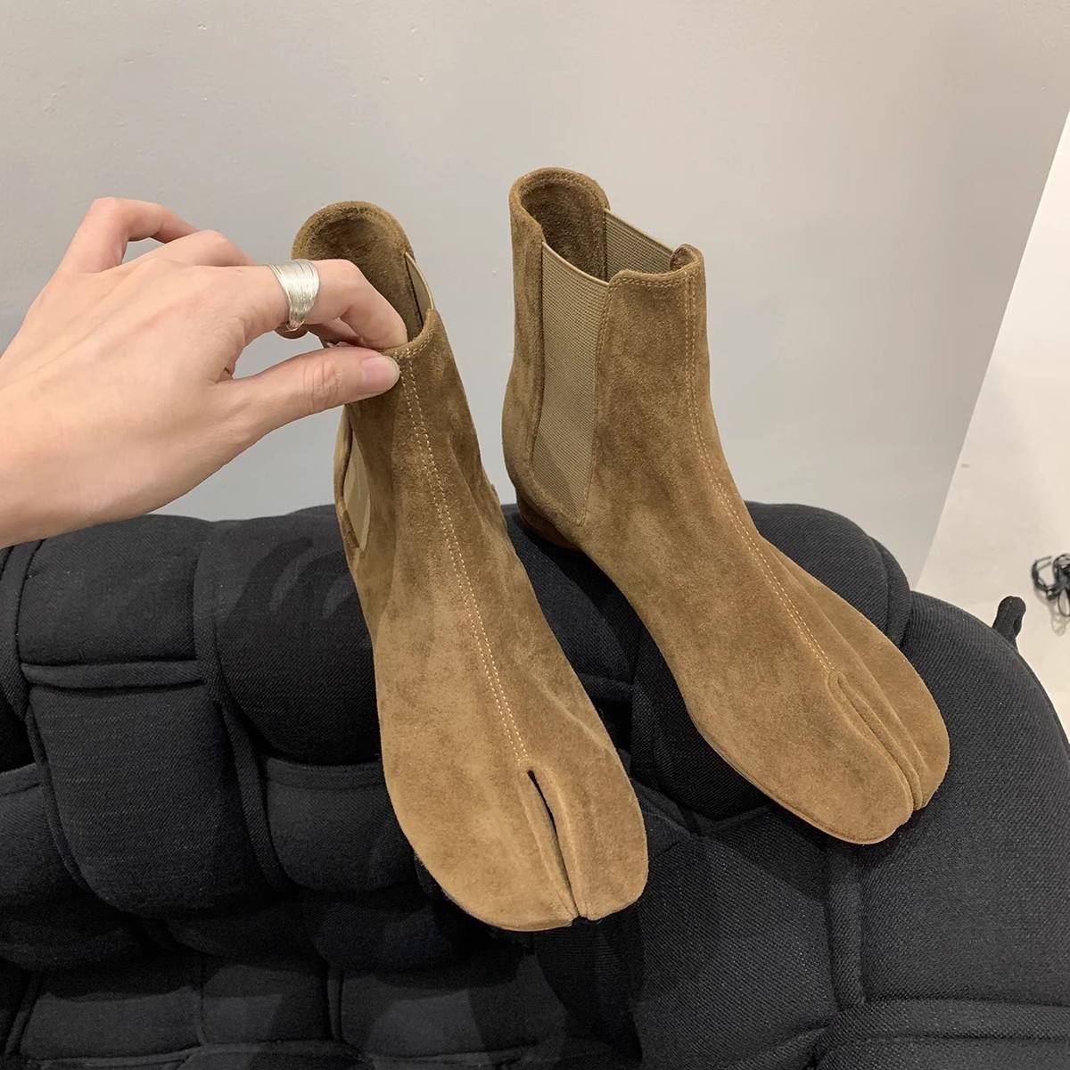 สีน้ำตาลอ่อน