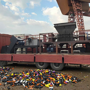 Trituradora de Doble Eje para Neumáticos de Automóviles, Trituradora de Plástico, Cubos de Pintura, Residuos Sólidos y <span class=keywords><strong>Metal</strong></span>, en Venta - Product Image 2