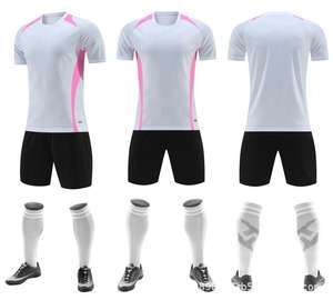 Personalización de Uniformes de Fútbol Altamente Especializados. Solo Nos Encargamos de Pedidos que Incluso Nuestros Competidores No Atreven a Realizar. - Product Image 4