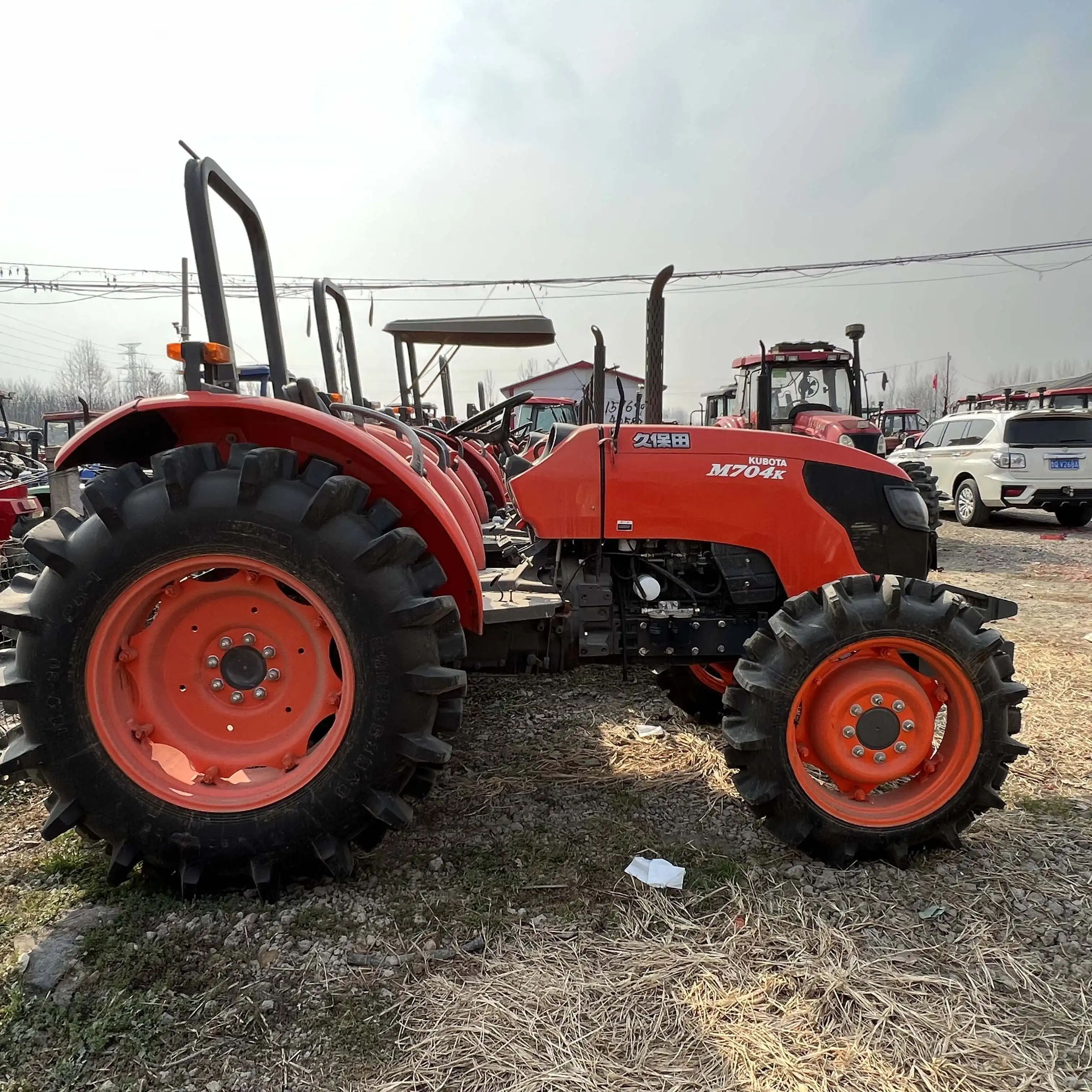 Kubota Motor Tractor 70hp M704k Tractor agrícola