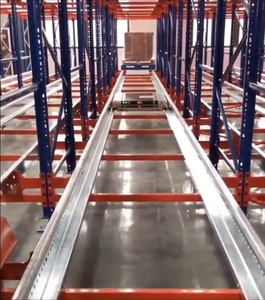 Hệ thống kệ kho tự động với giá đưa đón vô tuyến và giá đỡ Pallet thép bền được chứng nhận CE - Product Image 1