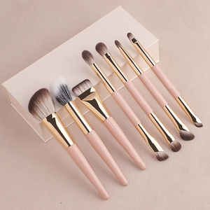 Juego de brochas de maquillaje multifuncionales plegables de doble cabezal, brocha para base, brocha para sombra de nariz, brocha para delineador de ojos, juego completo con estuche de transporte. - Product Image 3