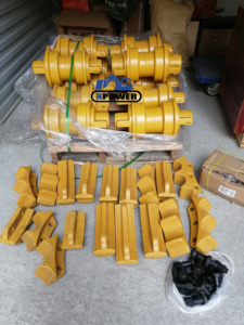 Pièces de train de roulement XPower Rouleau de chenille à double bride Rouleau inférieur pour excavatrice sur chenilles D6D D85 D7G D65 Garde-chenille Rouleau inférieur - Product Image 5