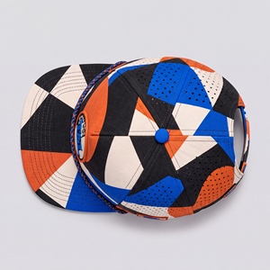 Casquette de golf géométrique multicolore noire, orange, bleue, imperméable, avec patch en PVC et cordon, 5 panneaux, perforée, respirante, pour homme et femme, idéale pour l'extérieur - Product Image 6
