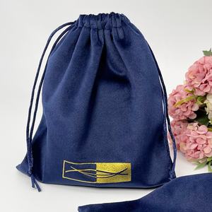 하이 퀄리티 네이비 벨벳 졸라매는 끈 파우치 가발 향수 보석 화장품 럭셔리 스크린 인쇄 소프트 사용자 정의 포장 가방 - Product Image 3