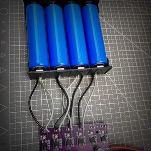 โมดูลชาร์จแบตเตอรี่ลิเธียม YIXINSHENG แรงดันไฟฟ้าขาเข้า 5V แรงดันไฟฟ้าขาออก 4.2V กระแสไฟ 1000mA ชาร์จแบบขนาน 6 ช่อง - Product Image 4