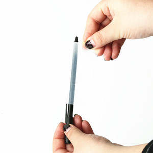 Stylo Magique Torsion de Cartes 8x5cm Accessoire de Magie de Scène et de Close-up Marques Indépendantes - Product Image 3