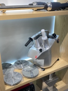 High Production <strong>Vegetable</strong> Spiral <strong>Cutter</strong> Wet Basket <strong>Leafy</strong> <strong>Vegetable</strong> Cutting Machine 220V for Restaurant Bakery New Used Gear - Product Image 2