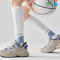 Chaussettes de football personnalisées, longues, rembourrées, respirantes, antidérapantes, pour hommes, performance professionnelle.