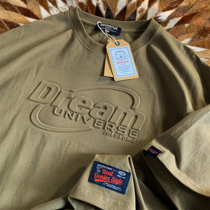 เสื้อยืดพิมพ์ลายนูน 3 มิติ แบบกำหนดเองสำหรับผู้ผลิต (OEM) ผ้าฝ้ายออร์แกนิค ทรงโอเวอร์ไซส์ ลายกราฟิกเรียบง่าย สำหรับผู้ชาย ขายส่งแบบเปล่า - Product Image 2
