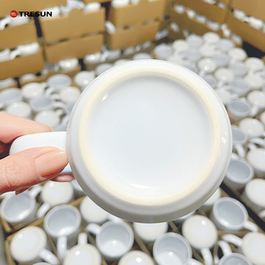 Taza de cerámica blanca en blanco de porcelana para sublimación, regalo promocional con logotipo personalizado, taza de café de leche de 15 oz con impresión personalizada - Product Image 4