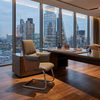 Chaise de direction en cuir luxueux au design moderne, ergonomique, pivotante, avec accoudoirs réglables pour le bureau, l'école, l'hôpital, l'hôtel