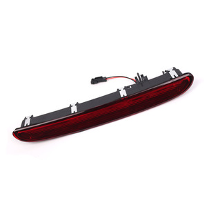 Luz de Freno Elevada para Opel Astra J 2010-2016, Tercera Luz de Freno Roja y Negra M133 24V - Product Image 3