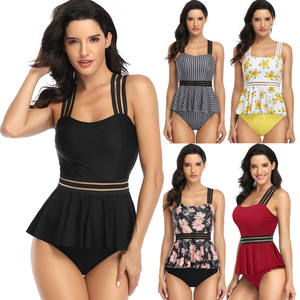 Maillot de bain deux pièces pour femmes, col carré, bordure contrastée, pour la natation et les sports nautiques, noir avec fleurs roses ou noir - Product Image 1