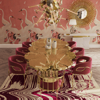 Table à manger contemporaine en laiton doré, design unique, tables à manger italiennes de luxe modernes pour espaces prestigieux